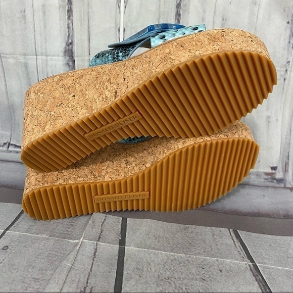 Donald Pliner Illiad Leather Snake Buckle Platform Cork Wedges Blue Black - Picture 11 of 13